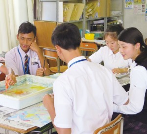 マレーシアの生徒と相互学習