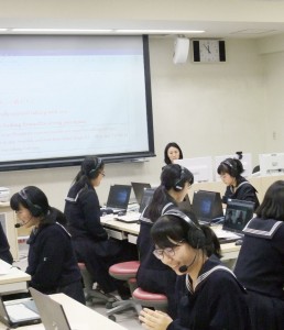 「オンライン英会話」の 様子（中3）