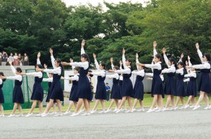 聖園祭２日目の最後に披露する高３生の「ファウスト」は、創立以来続く聖園伝統のダンス