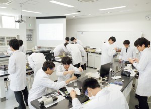 理工学教育設備が充実しているのが特徴