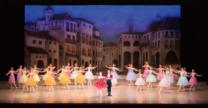 聖セシリアバレエに所属している全員が参加する発表会。本格的な舞台での経験は高い感性を育む