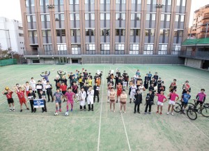 中学生と高校生の部活動集合写真！６年間で心も体も大きく成長し ます。