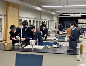 恵まれた自然環境や、学校内の施設の中で、興味のある分野を研究できる