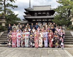 古都を巡るコースでは日本の伝統を肌で実感。広島が加わる例年より１泊短縮された分、中身の濃い内容に。