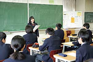 授業時の発表など、『R-プログラム』で養った力を発揮する機会が多い。