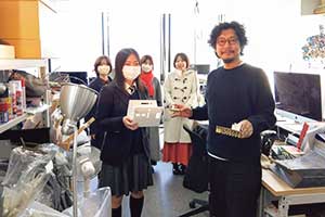 芝浦工業大学に内部進学する生徒の一部を対象にした、高3時に週1回大学に通う高大連携プログラム