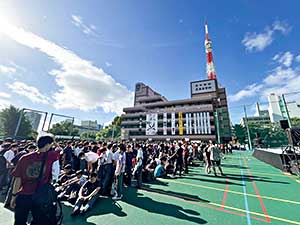 東京タワーに見守られながらの開催は芝だけ！