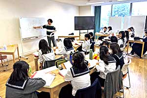 中学グローバルコースの韓国語講座。
