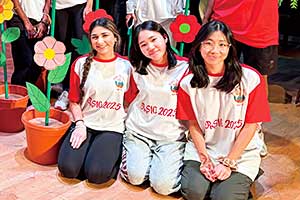 荒木ひな芽さん