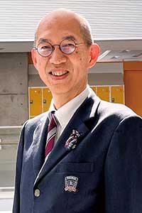 中野　ジョニー　校長