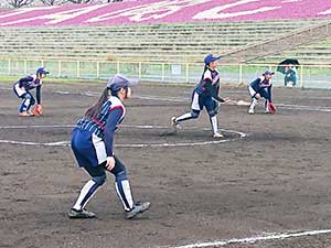練習では和気あいあいとしていても、試合では真剣に力を出し切る