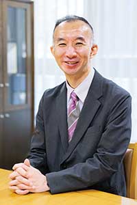 「生徒一人ひとりが自分の『好き』を見つけ、今後の人生を豊かにするための経験をしてもらいたい」と語る校長の水野修先生