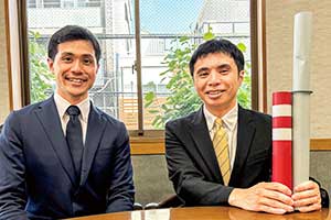 お話を伺った津元先生(左)と佐藤先生(右)。