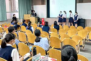 青田校長のゼミ授業では様々な企業とコラボが行われる