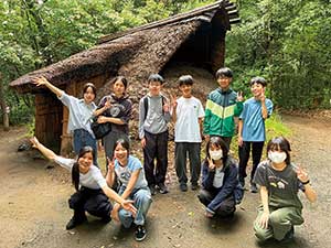 東京都埋蔵文化財センターでは縄文人の生活を体験