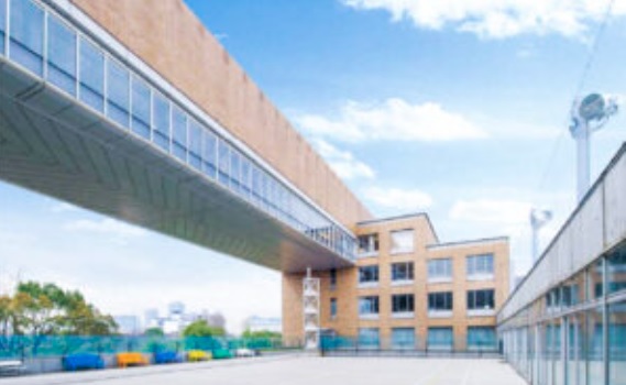 中村中学校