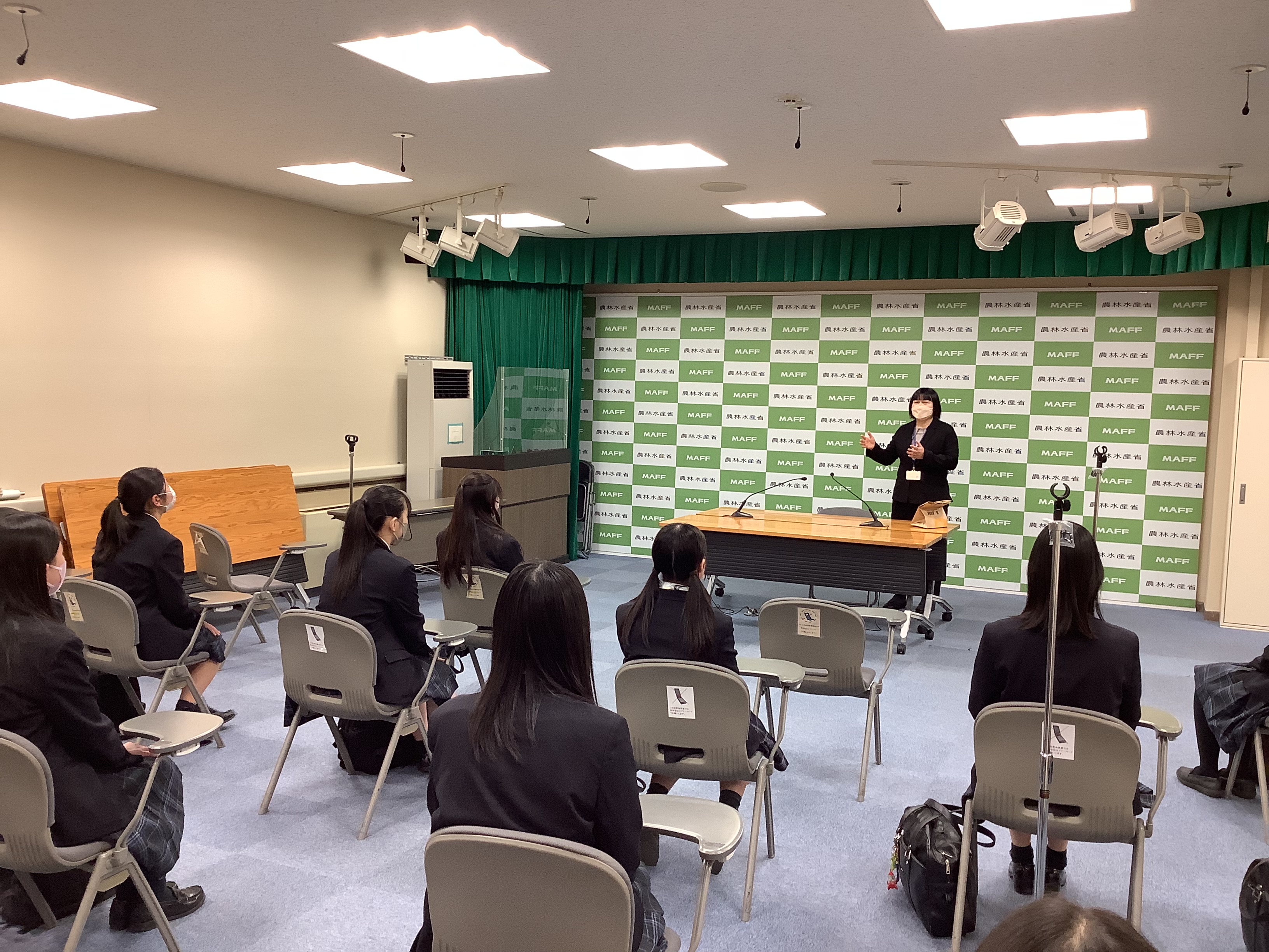 三輪田学園中学校