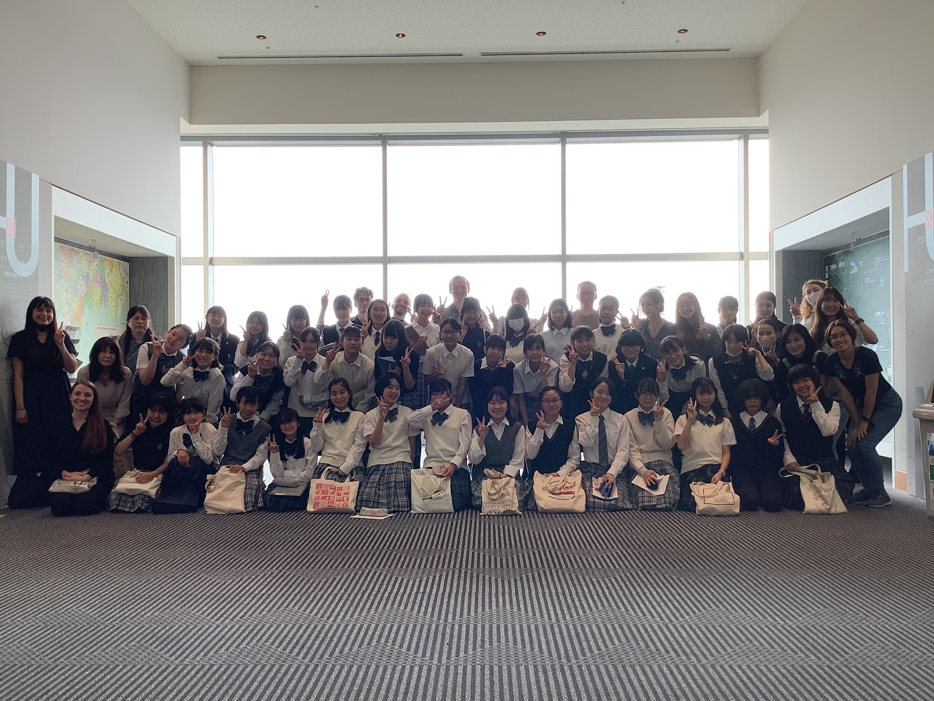 三輪田学園中学校
