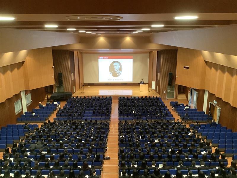 三輪田学園中学校