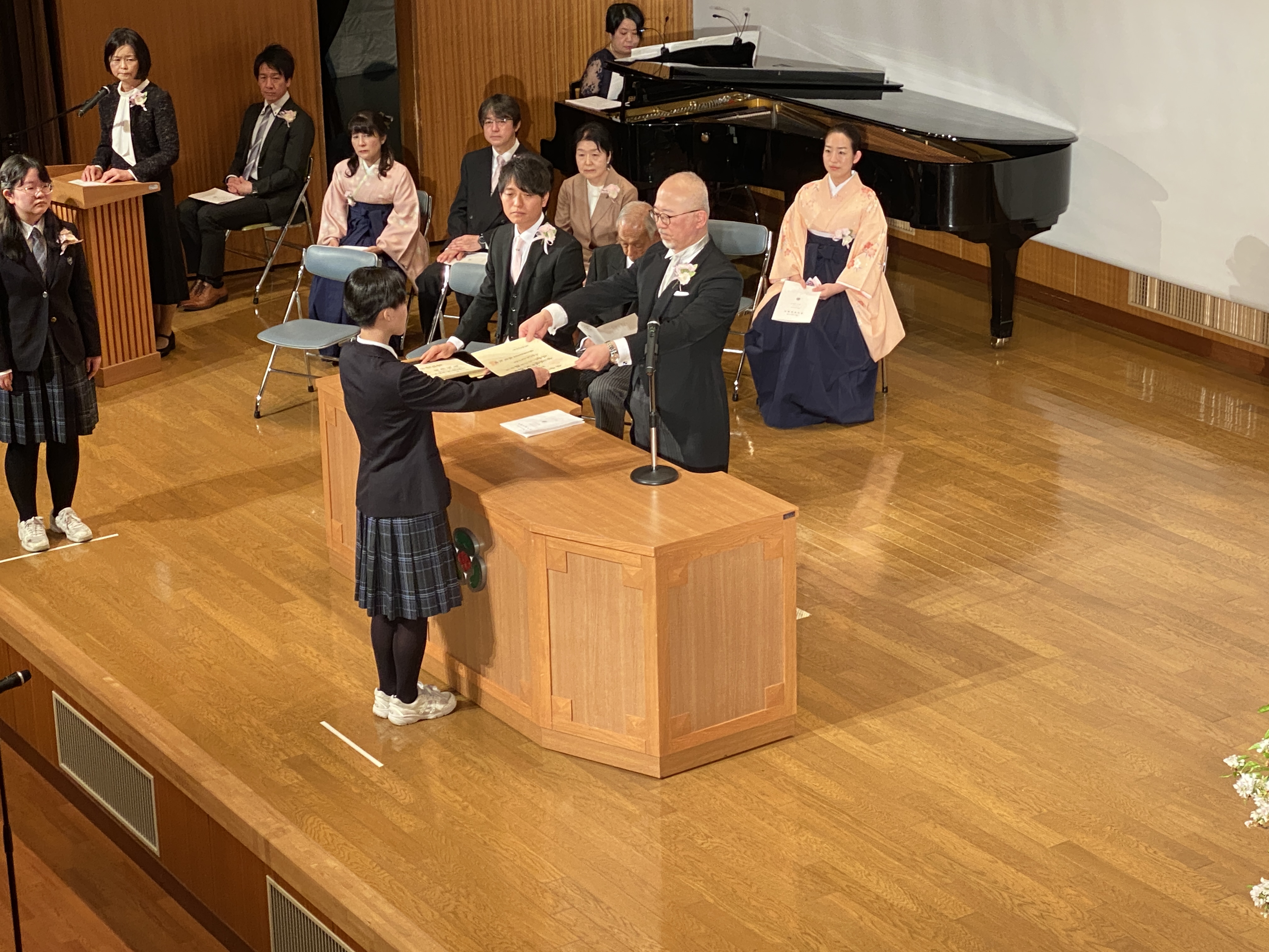 三輪田学園中学校