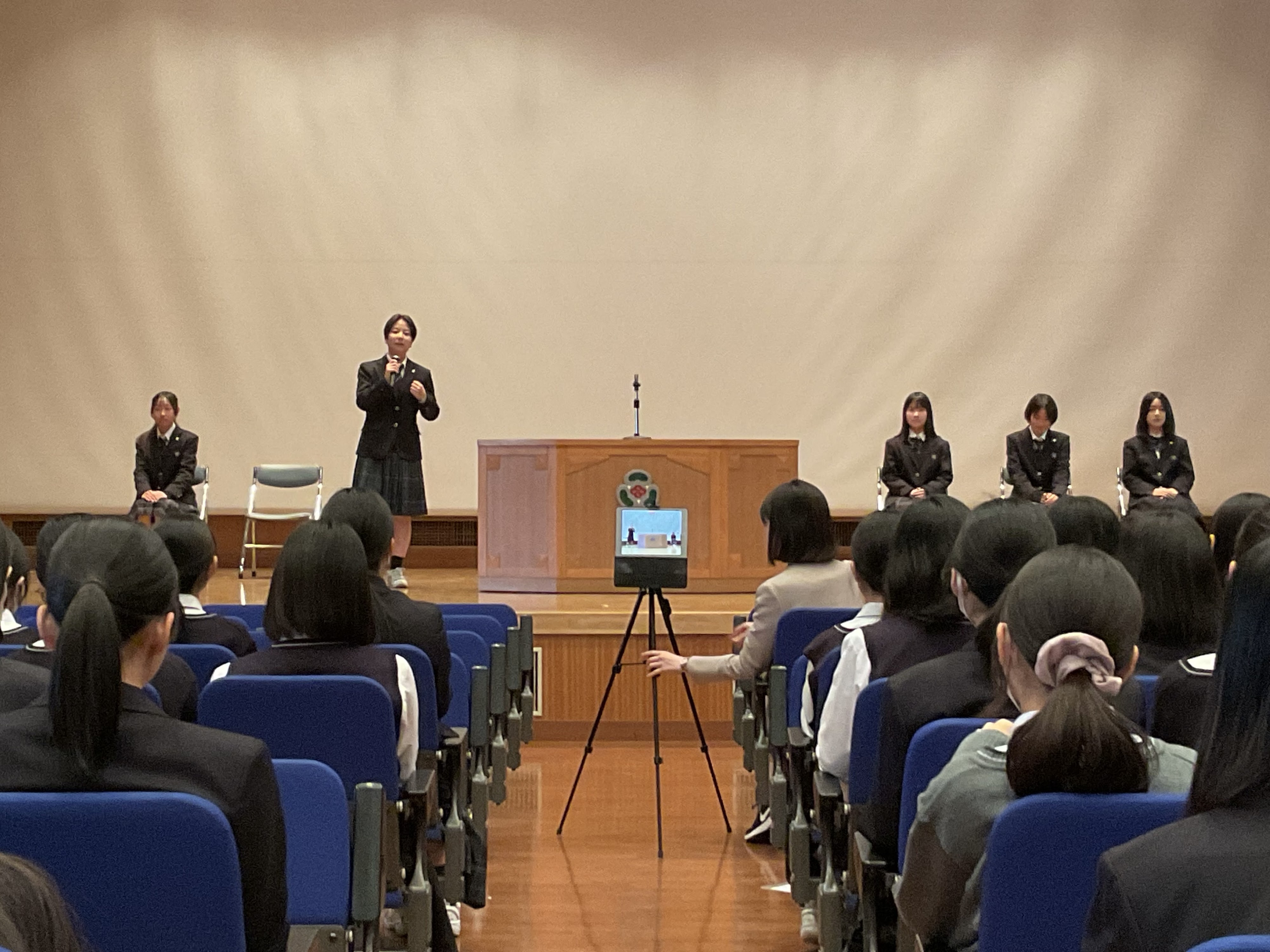 三輪田学園中学校