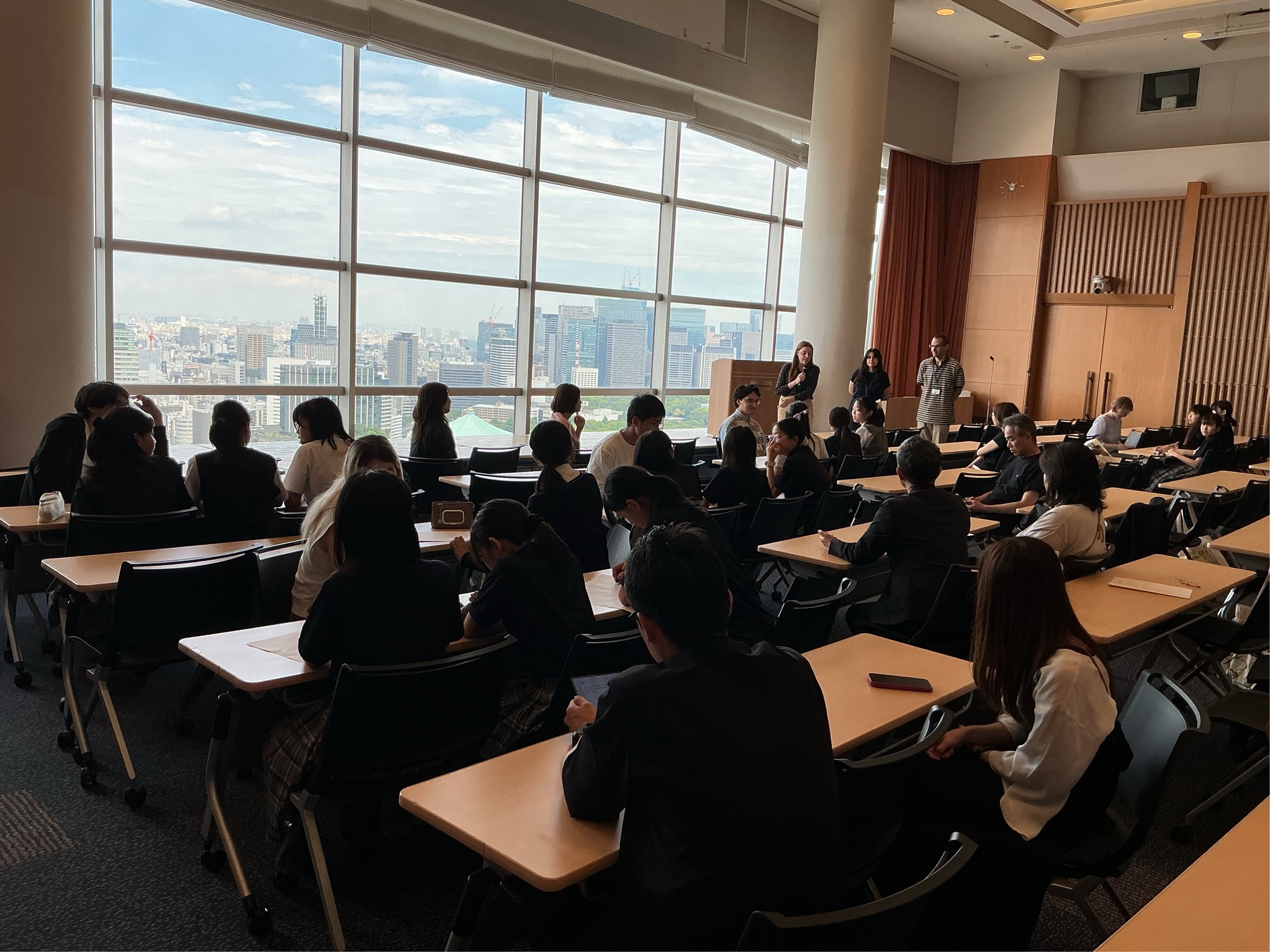 三輪田学園中学校