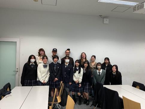 三輪田学園中学校