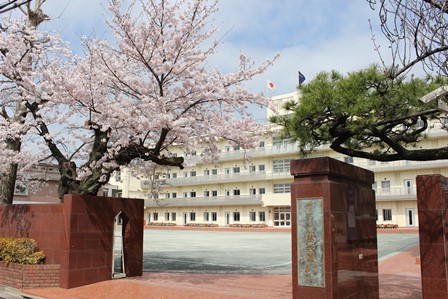 八雲学園中学校