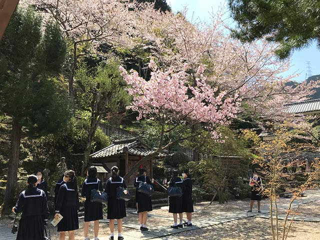 大妻中学校