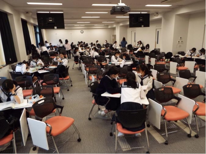 大妻多摩中学校