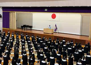 瀧野川女子学園中学校