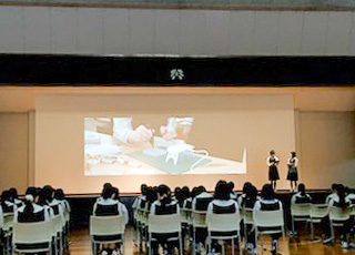 瀧野川女子学園中学校