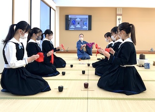 瀧野川女子学園中学校