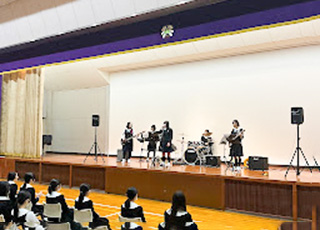 瀧野川女子学園中学校