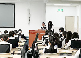 瀧野川女子学園中学校