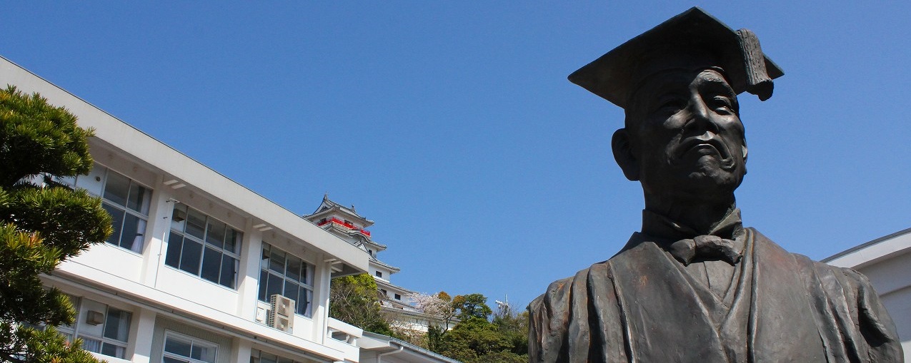早稲田佐賀中学校