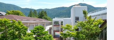 函嶺白百合学園中学校