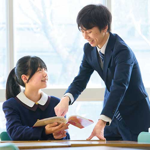 貞静学園中学校