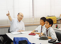 安田学園中学校