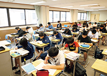 片山学園中学校